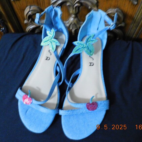 New Unisa Blue Sandals - Picture 1 of 5